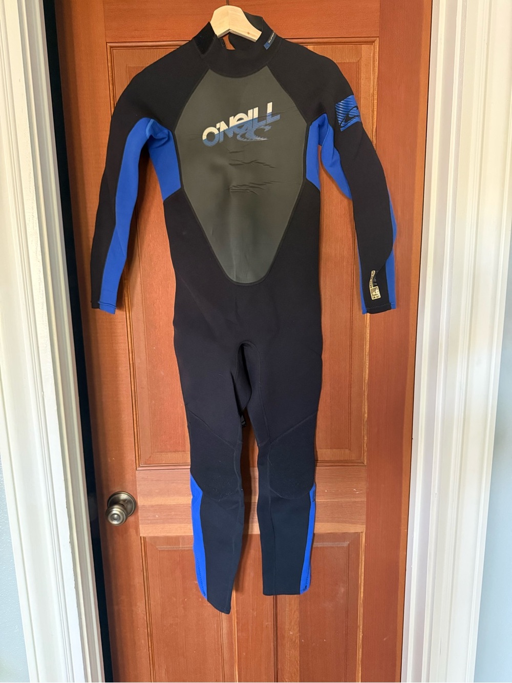 O'Neill Kids Black and Blue Full Wetsuit Rashguard